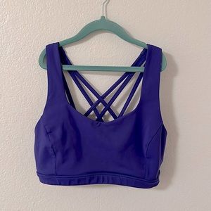 Sz 8 lululemon free to be serene bra